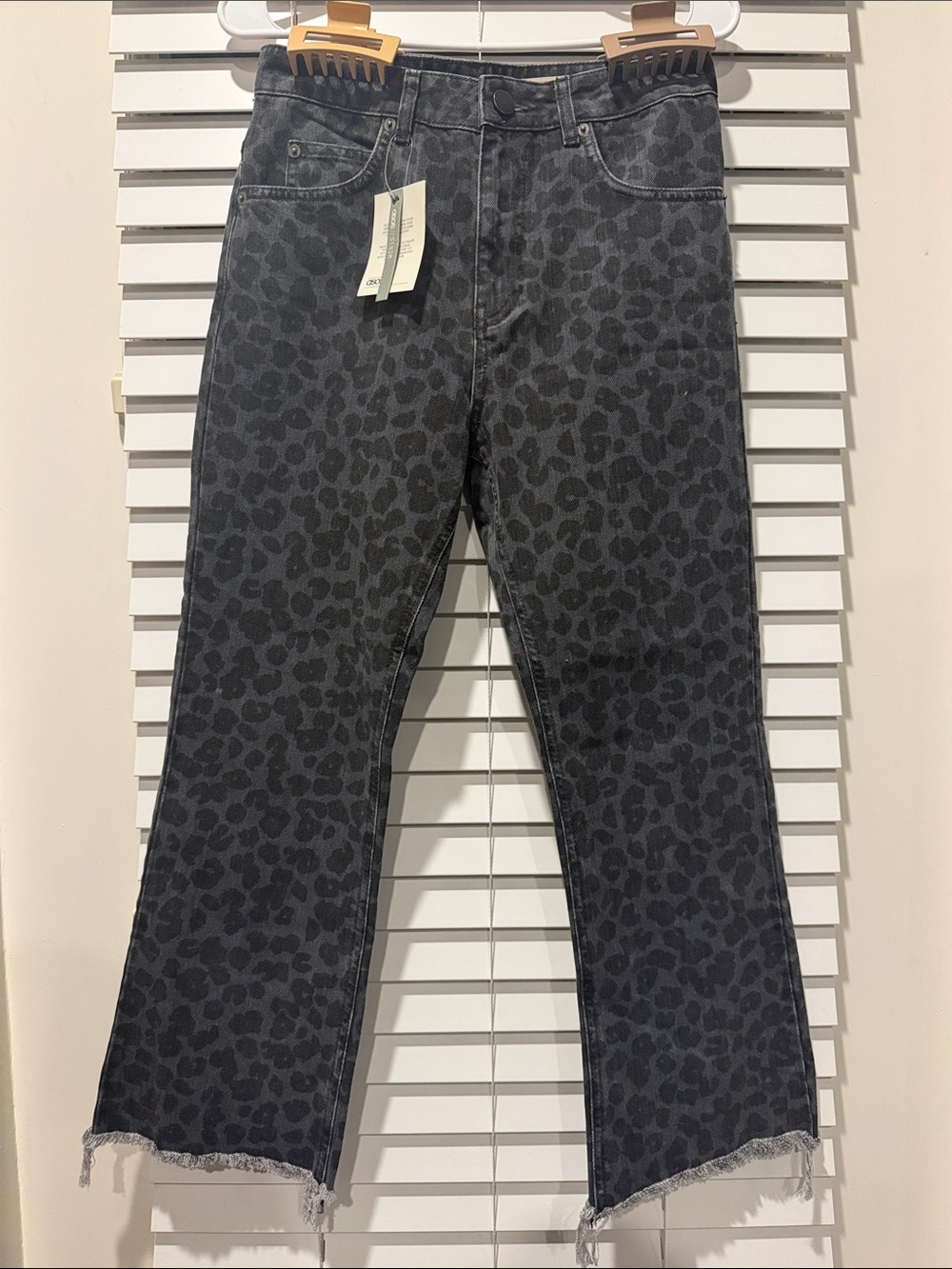 NWT - ASOS Cropped Bootcut Jeans - Size 28 - Black Charcoal Leopard-Print
